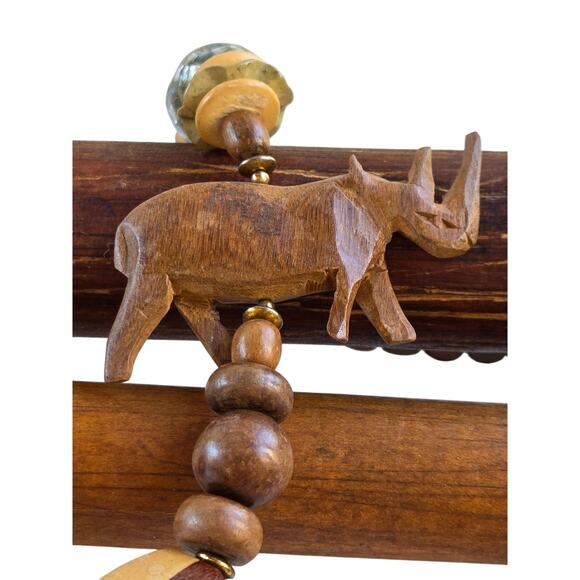 Vintage Safari Animal Charm Necklace Carved Wood Beads & Shell Inlay - Picture 5 of 9